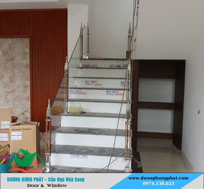 cầu thang kính tại Củ Chi TP.HCM